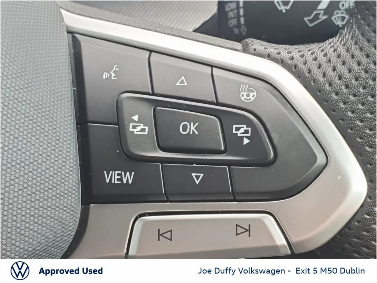 Volkswagen Golf Estate, Petrol, 2025, Grey