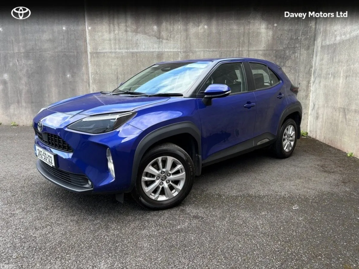 Toyota Yaris Cross Hatchback, Petrol Hybrid, 2024, Blue