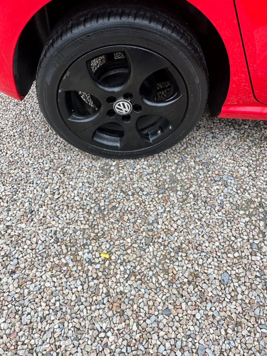 Volkswagen Polo Hatchback, Petrol, 2015, Red