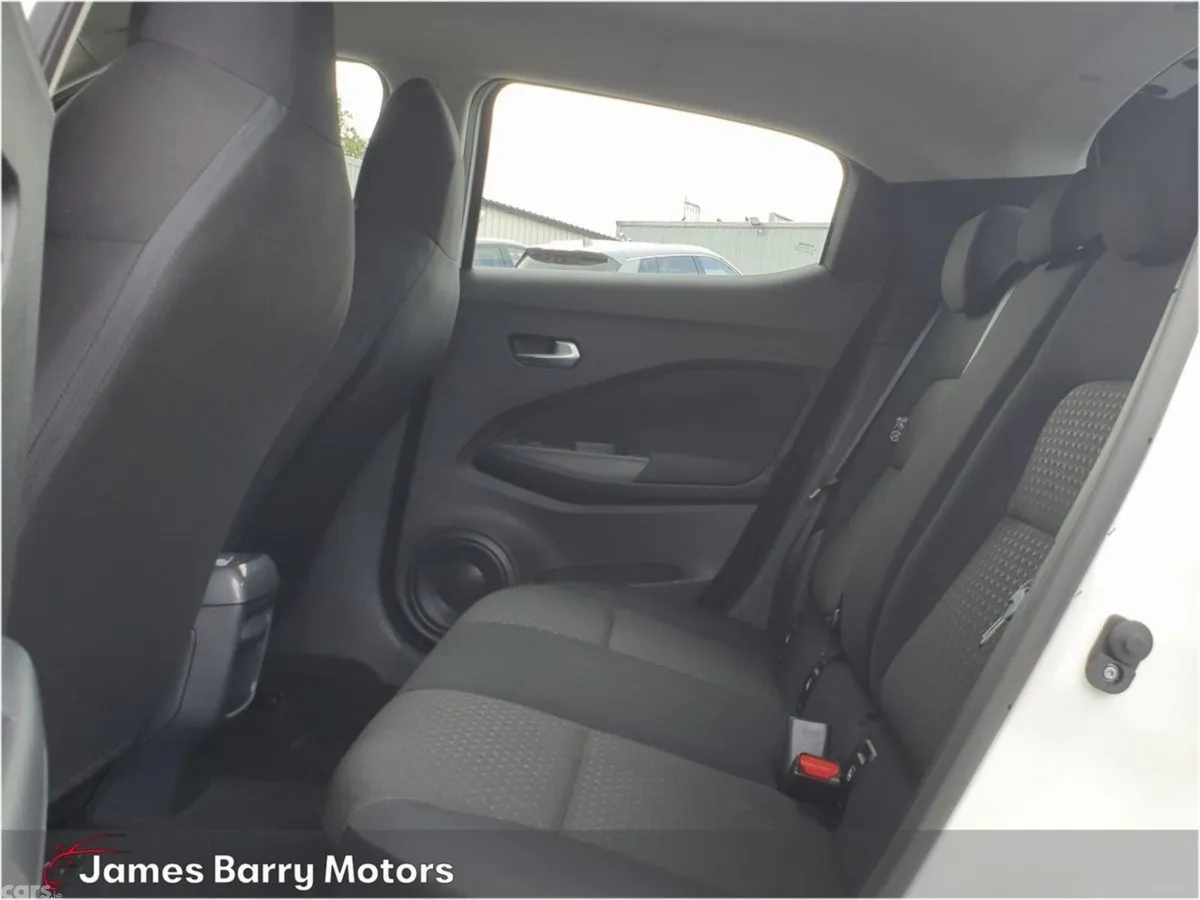 Nissan Juke SUV, Petrol, 2023, White