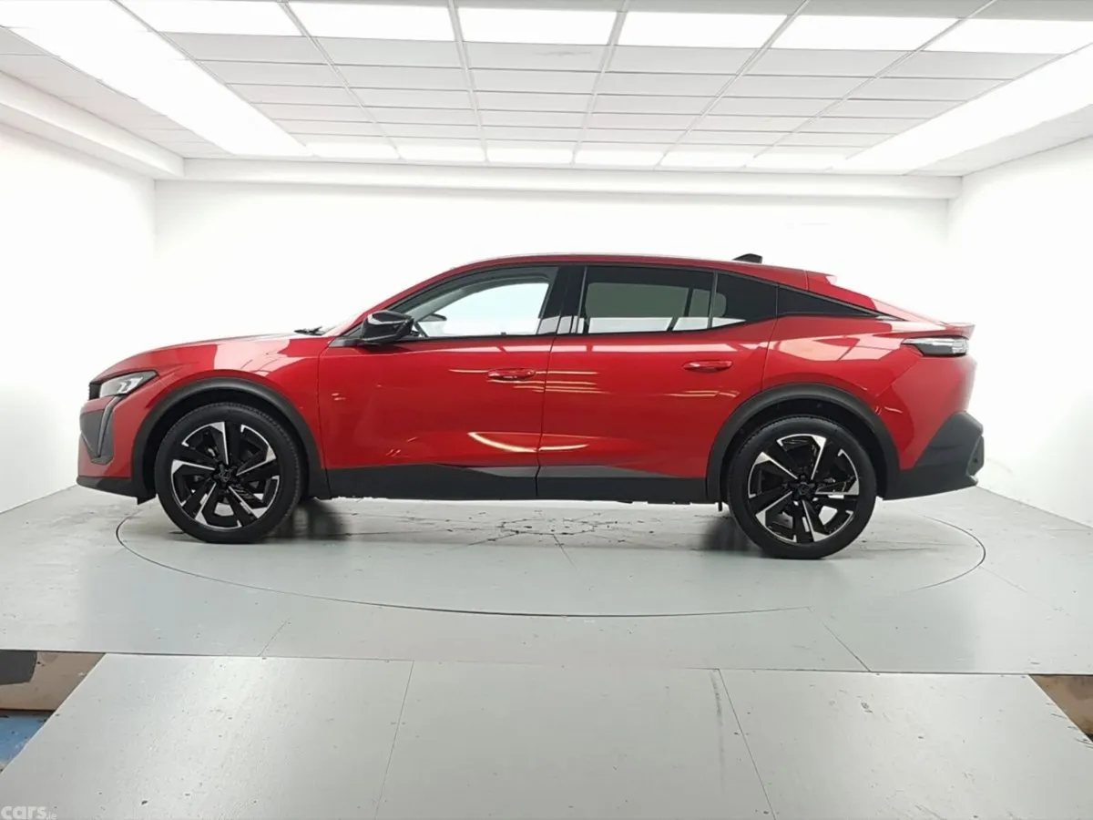 Peugeot 408 Hatchback, Petrol, 2024, Red