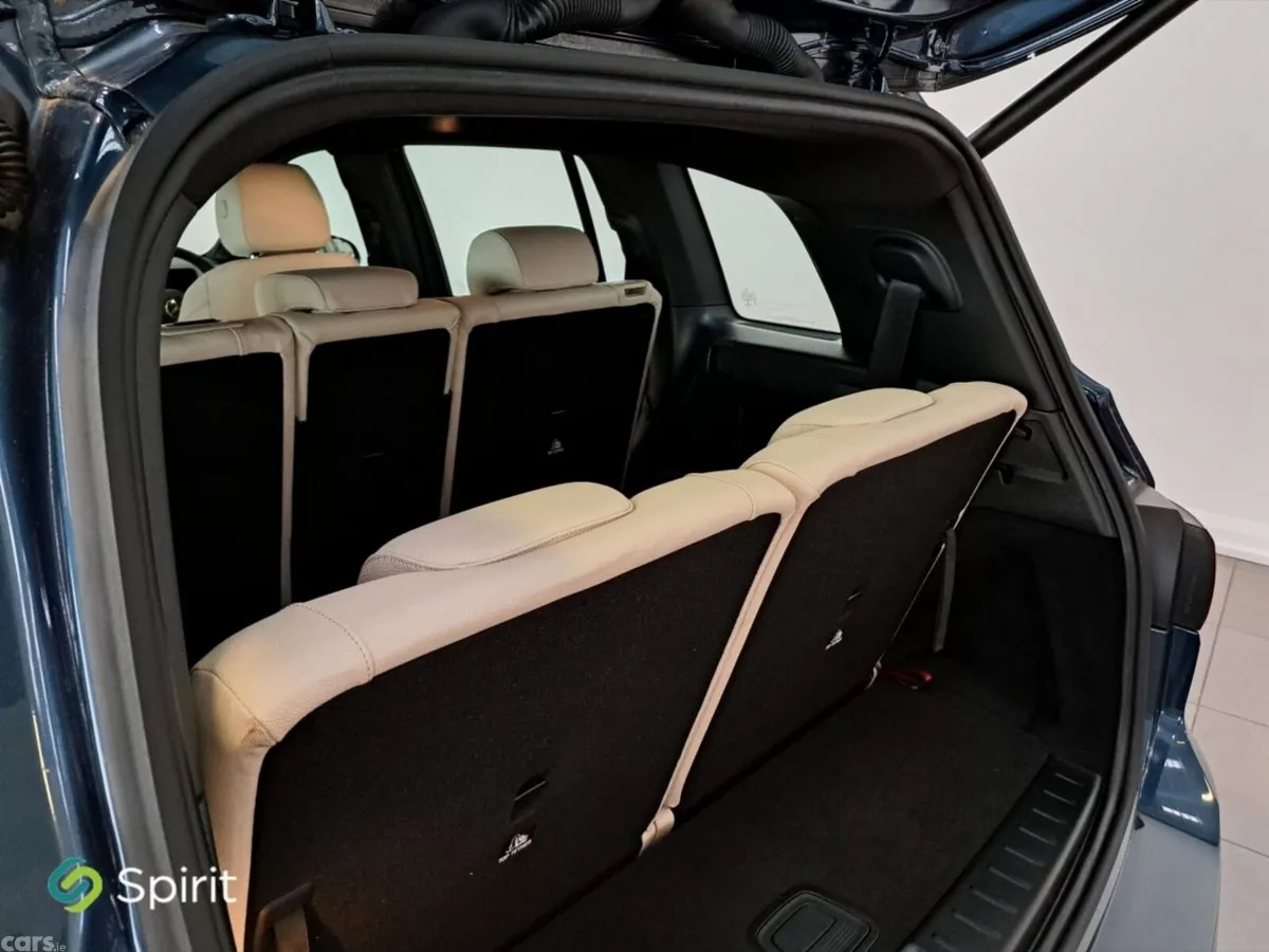 Mercedes-Benz GLB SUV, Petrol, 2023, Blue