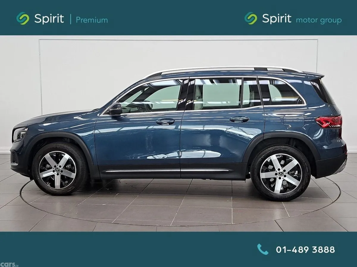 Mercedes-Benz GLB SUV, Petrol, 2023, Blue