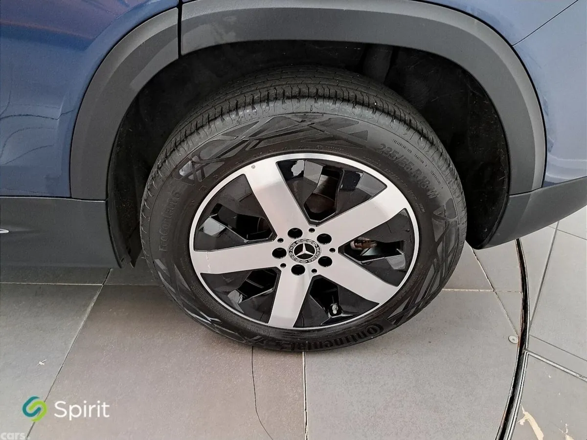 Mercedes-Benz GLB SUV, Petrol, 2023, Blue