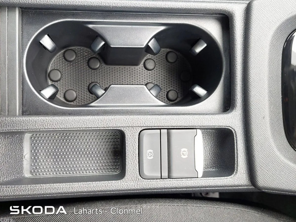 Skoda Octavia Estate, Petrol, 2026, Black
