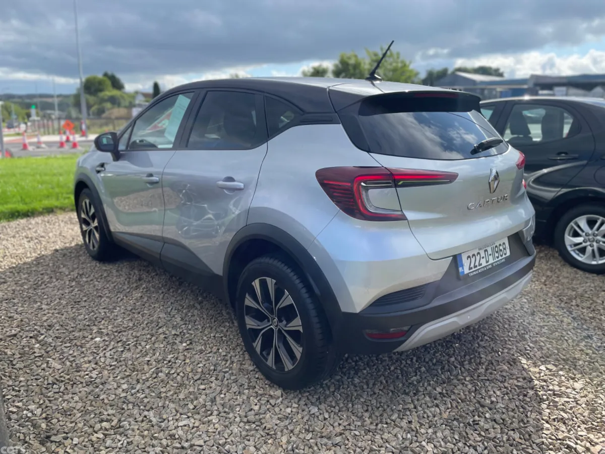 Renault Captur Hatchback, Petrol, 2022, Grey