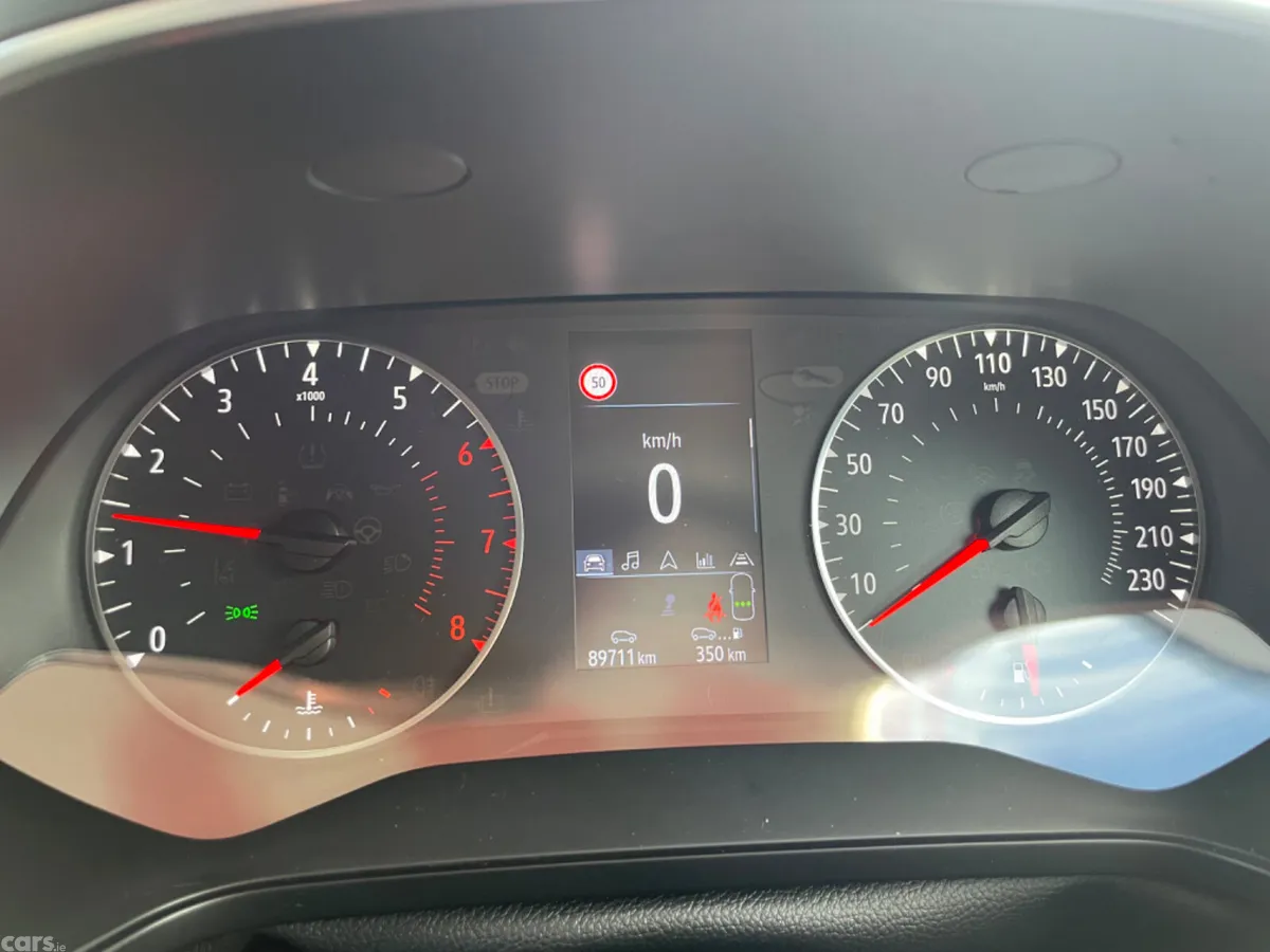 Renault Captur Hatchback, Petrol, 2022, Grey