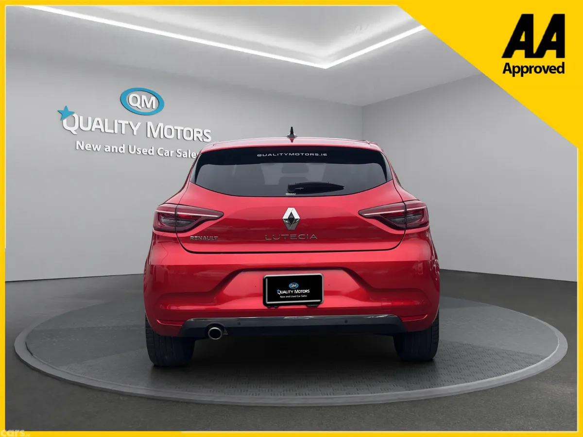 Renault Clio Hatchback, Petrol, 2021, Red
