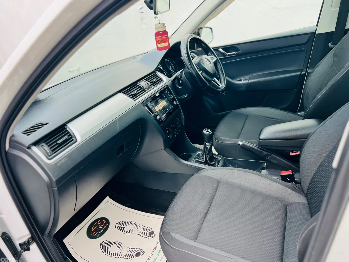 Skoda Rapid Hatchback, Diesel, 2016, White