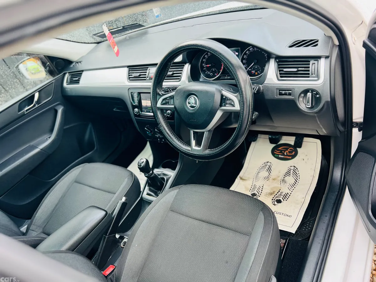 Skoda Rapid Hatchback, Diesel, 2016, White