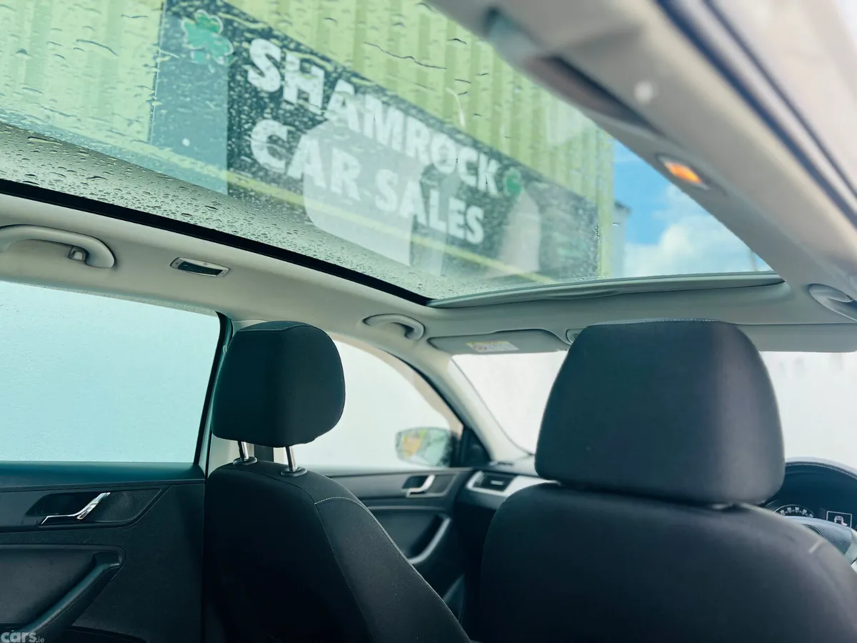 Skoda Rapid Hatchback, Diesel, 2016, White
