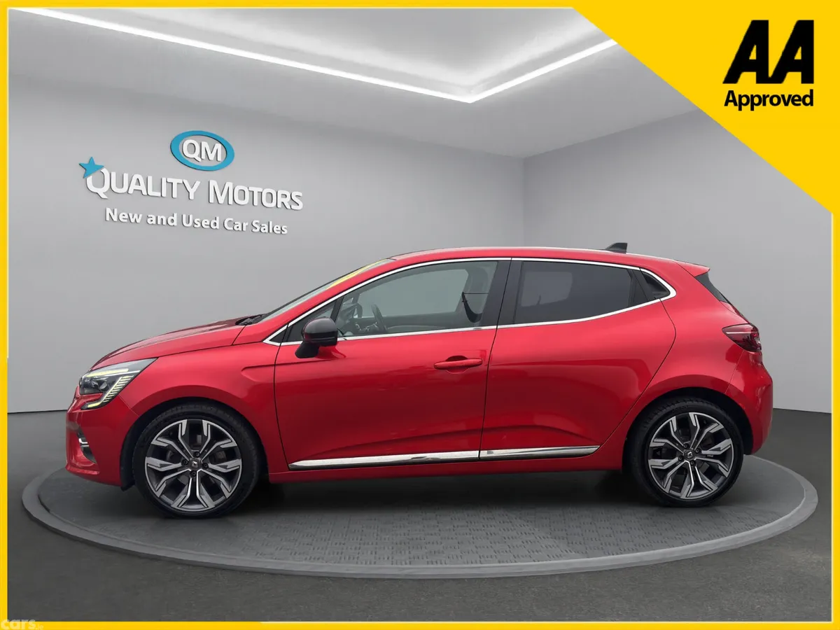 Renault Clio Hatchback, Petrol, 2021, Red