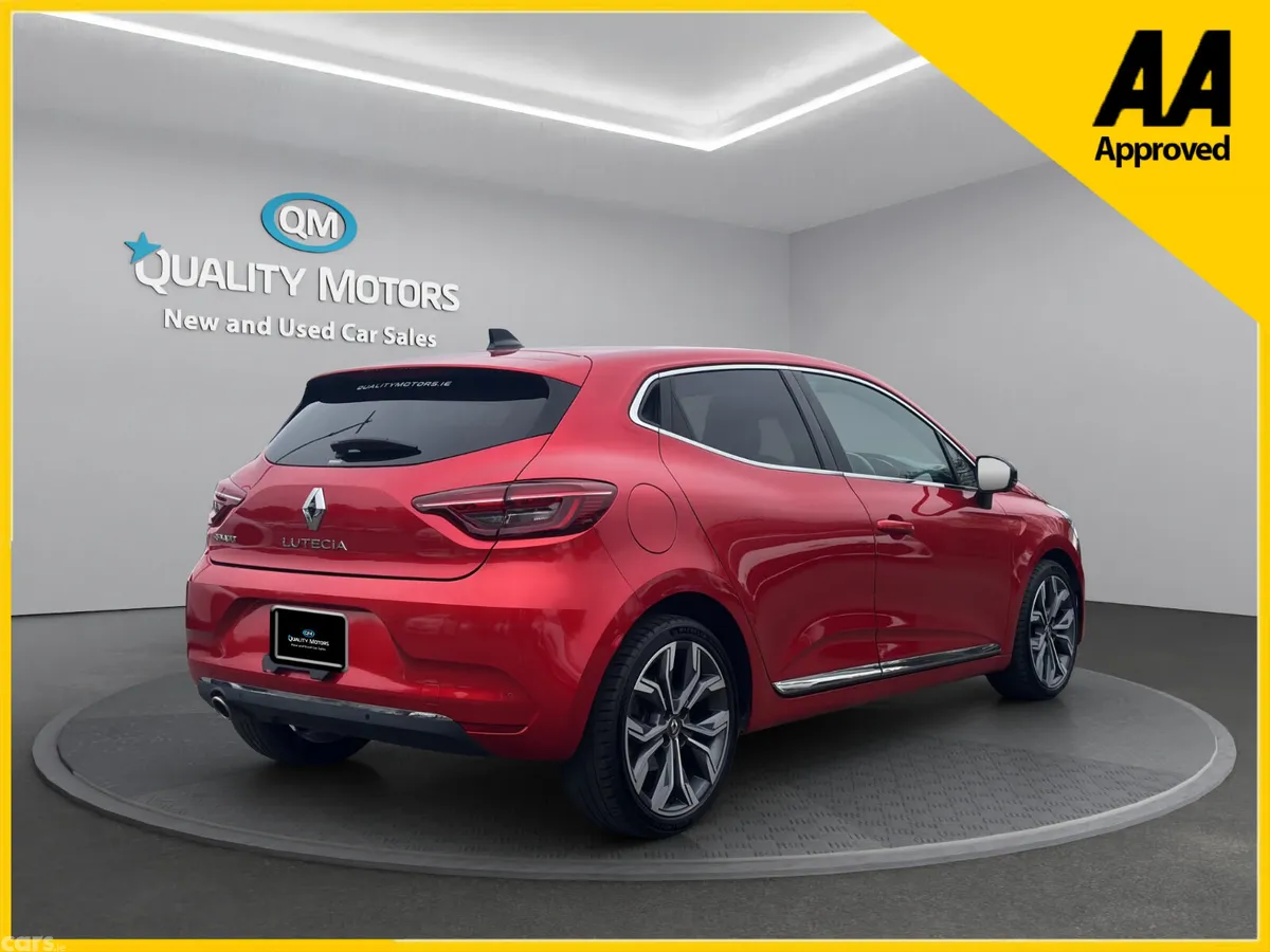 Renault Clio Hatchback, Petrol, 2021, Red