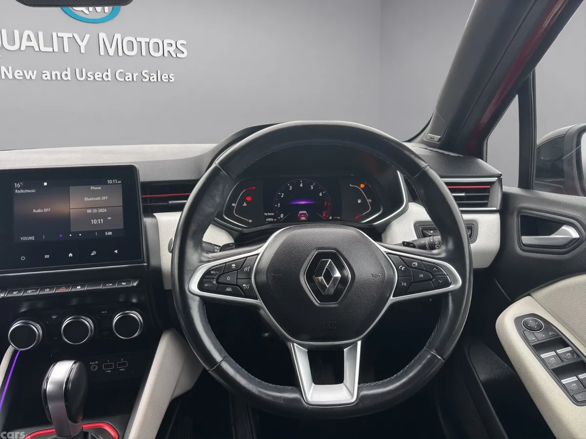 Renault Clio Hatchback, Petrol, 2021, Red