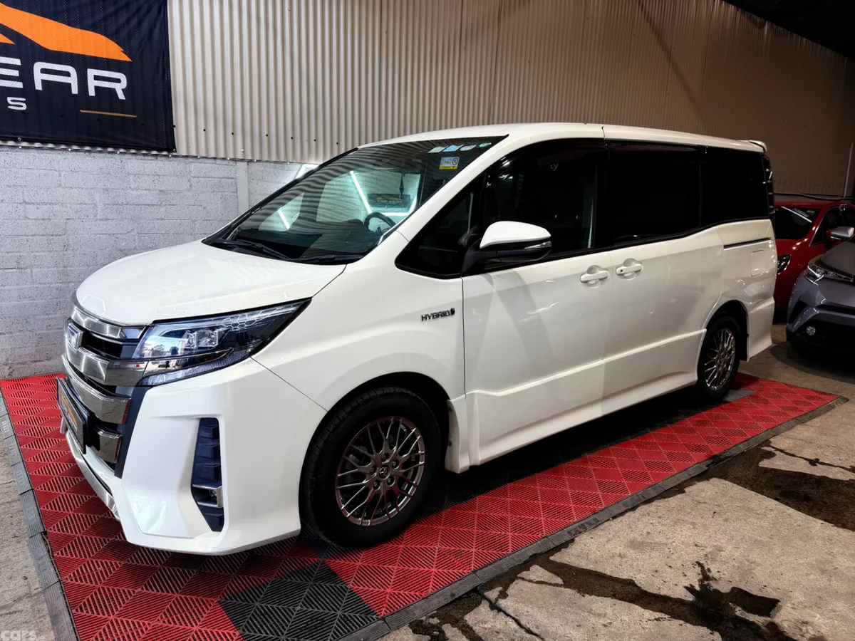 Toyota Noah MPV, Petrol Hybrid, 2019, White
