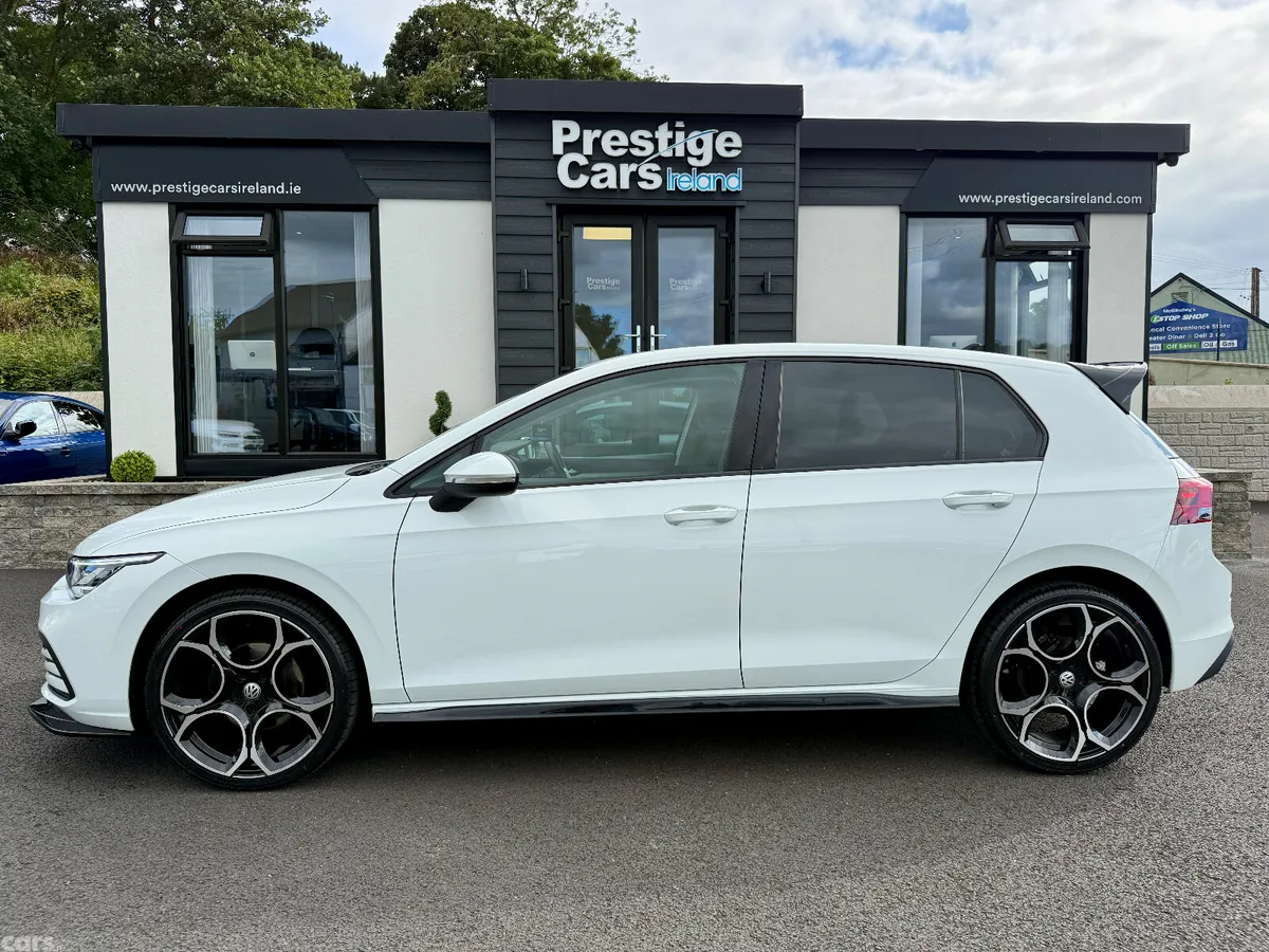 Volkswagen Golf Hatchback, Diesel, 2022, White