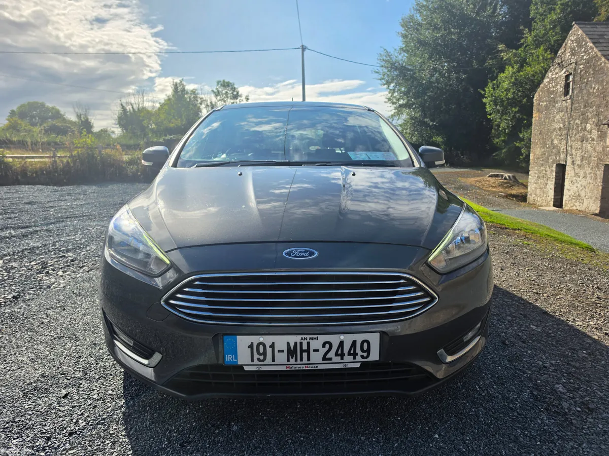 Ford Focus Hatchback, Diesel, 2019, Grey