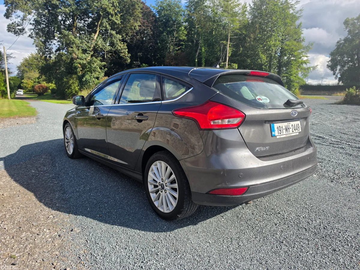 Ford Focus Hatchback, Diesel, 2019, Grey