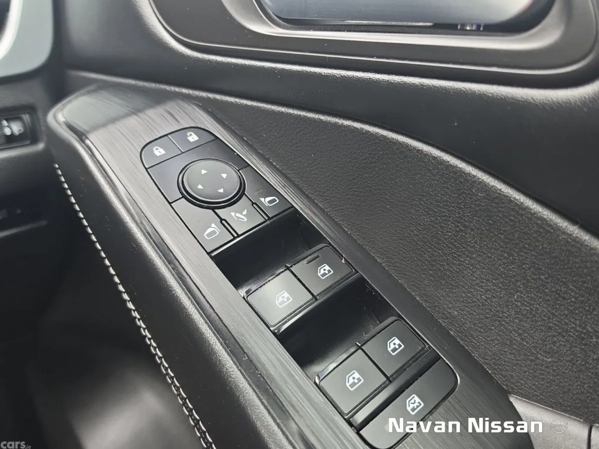 Nissan Qashqai MPV, Petrol Hybrid, 2024, Blue