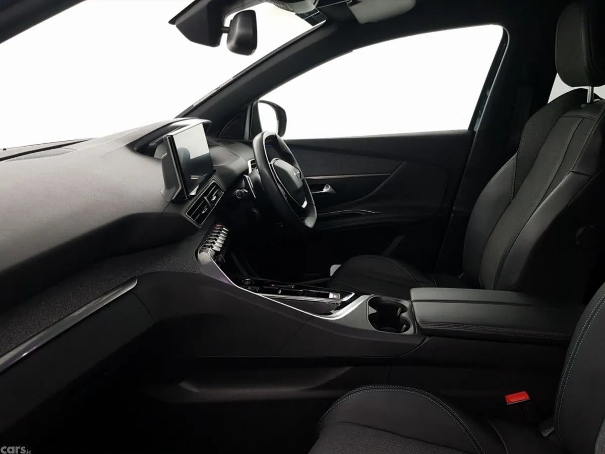 Peugeot 3008 MPV, Petrol Plug-in Hybrid, 2023, Blue