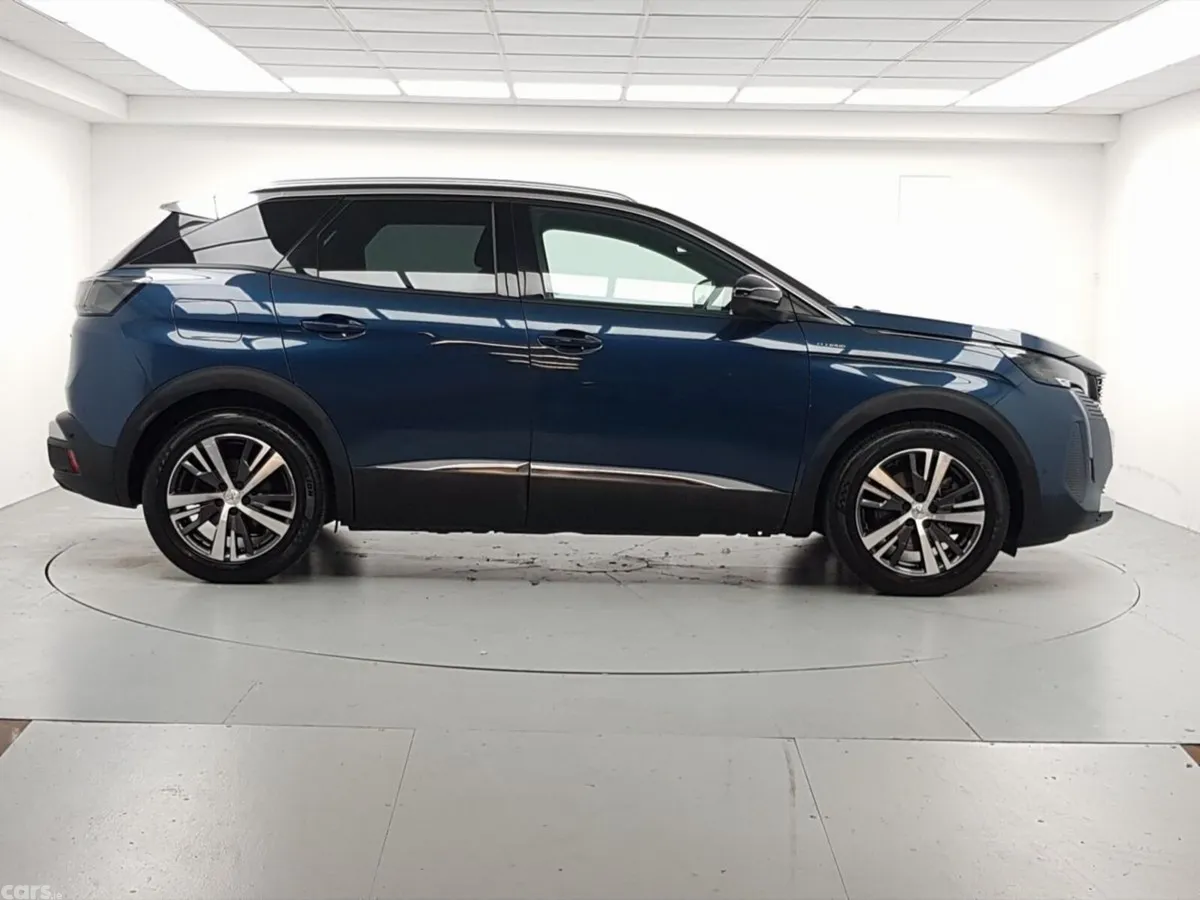 Peugeot 3008 MPV, Petrol Plug-in Hybrid, 2023, Blue