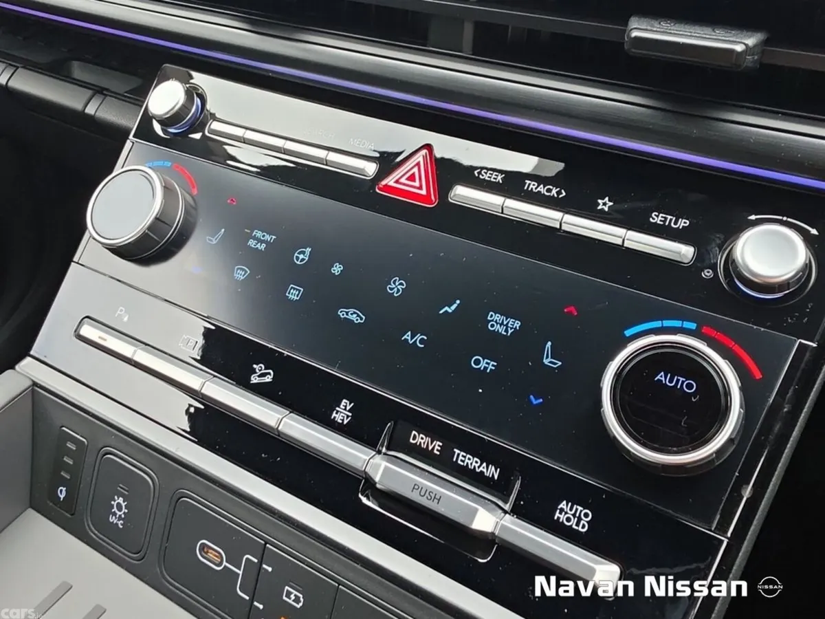 Hyundai Santa Fe SUV, Petrol Plug-in Hybrid, 2026, Blue