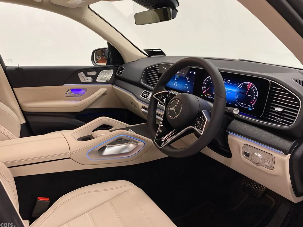 Mercedes-Benz GLE SUV, Petrol Plug-in Hybrid, 2026, Grey