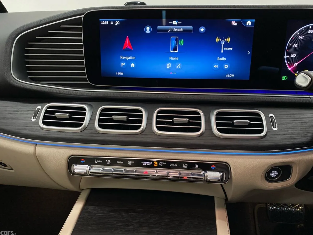 Mercedes-Benz GLE SUV, Petrol Plug-in Hybrid, 2026, Grey