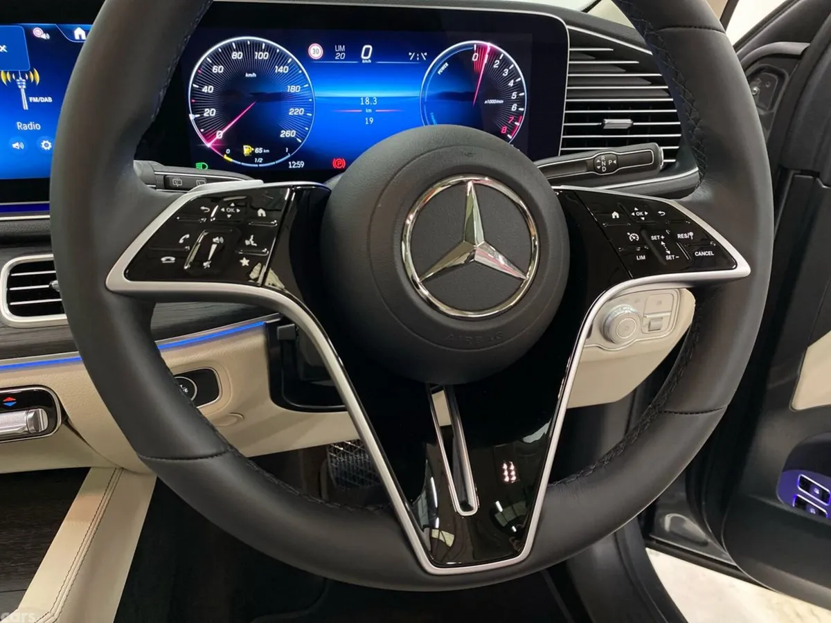 Mercedes-Benz GLE SUV, Petrol Plug-in Hybrid, 2026, Grey