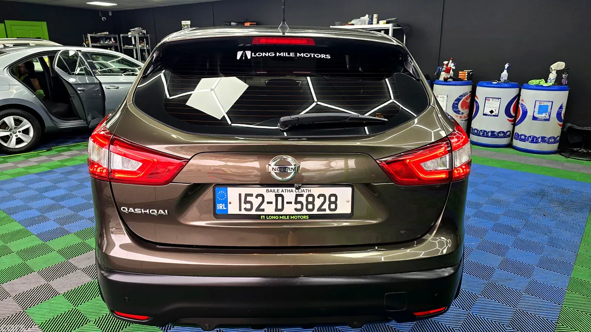 Nissan Qashqai Hatchback, Diesel, 2015, Brown