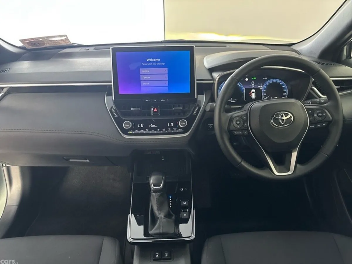 Toyota Corolla Cross Hatchback, Petrol Hybrid, 2026, Green