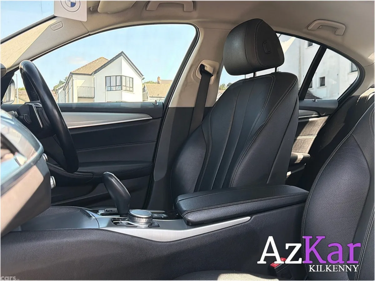 BMW 5-Series Saloon, Petrol Plug-in Hybrid, 2018, Blue