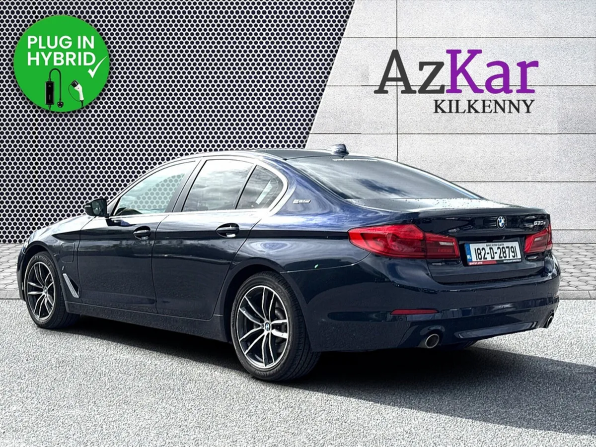 BMW 5-Series Saloon, Petrol Plug-in Hybrid, 2018, Blue