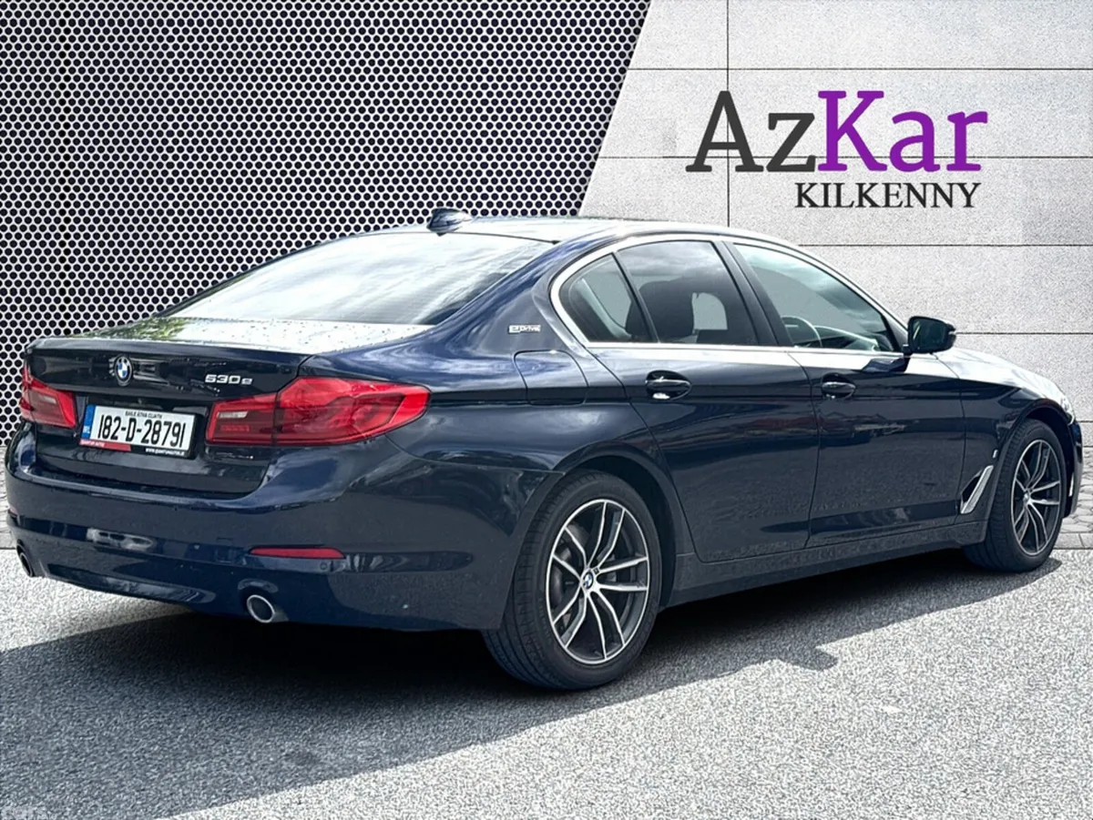 BMW 5-Series Saloon, Petrol Plug-in Hybrid, 2018, Blue