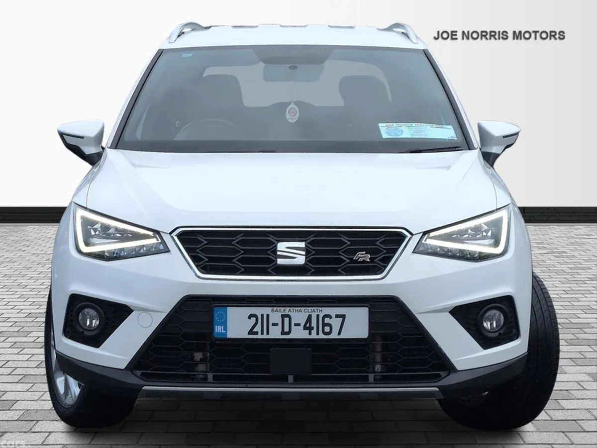 SEAT Arona Hatchback, Petrol, 2021, White