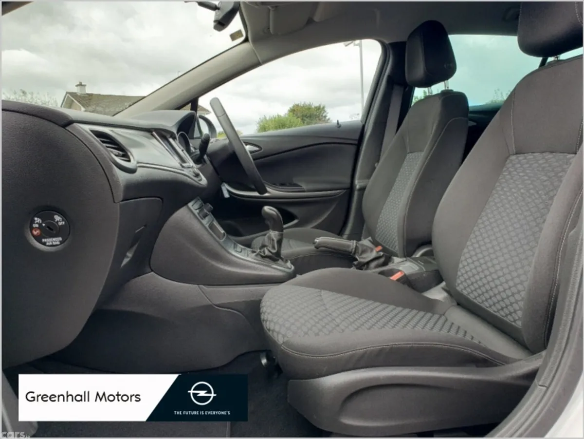 Opel Astra Hatchback, Petrol, 2021, Grey