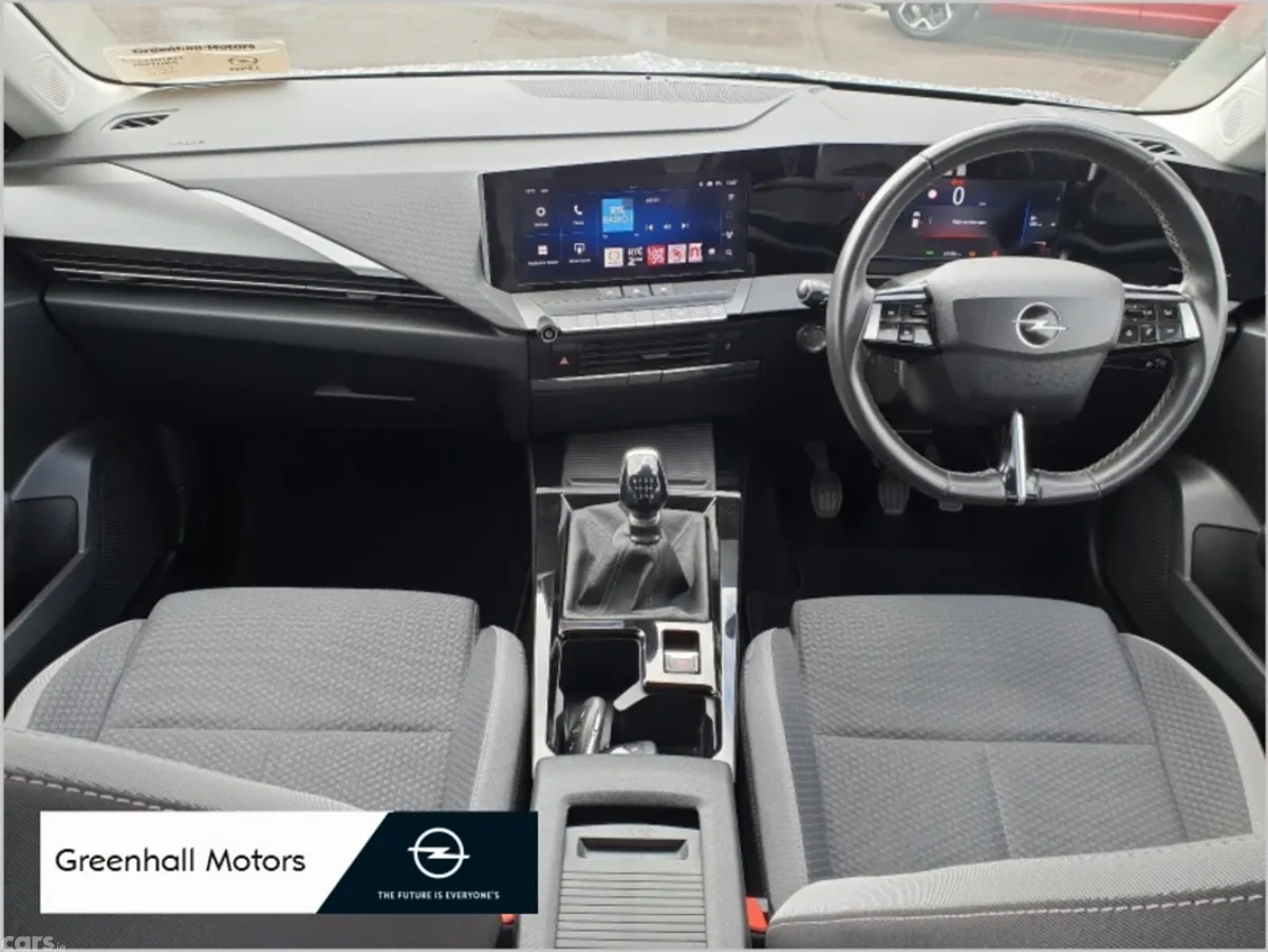 Opel Astra Hatchback, Petrol, 2023, Grey