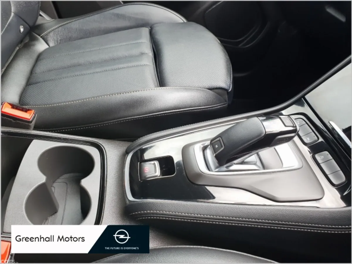 Opel Grandland MPV, Petrol, 2023, Red