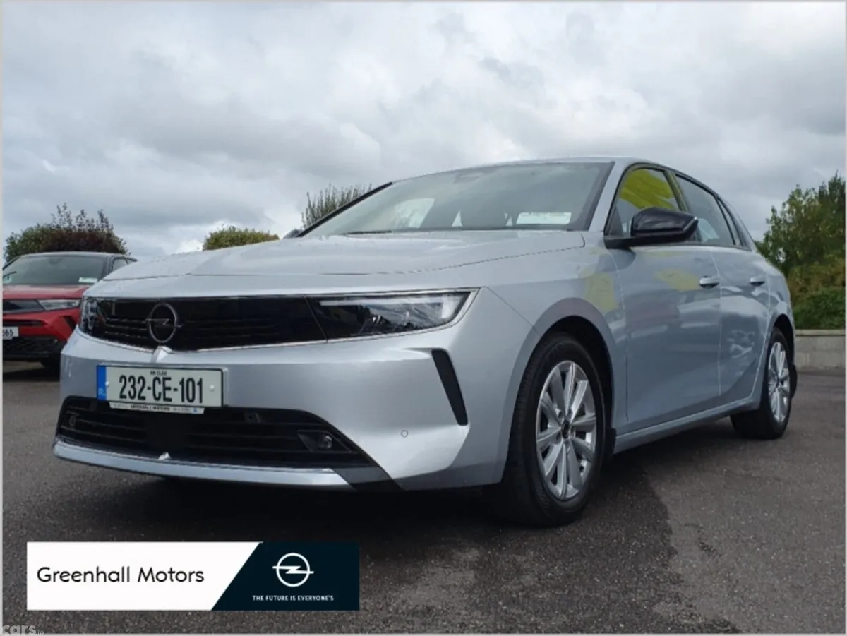 Opel Astra Hatchback, Petrol, 2023, Grey