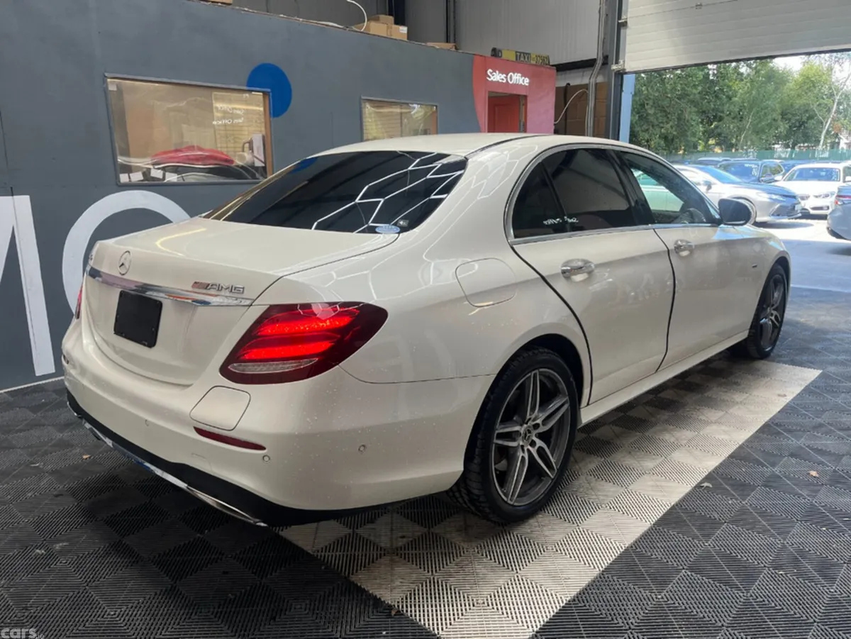 Mercedes-Benz E-Class Saloon, Electric, 2017, White