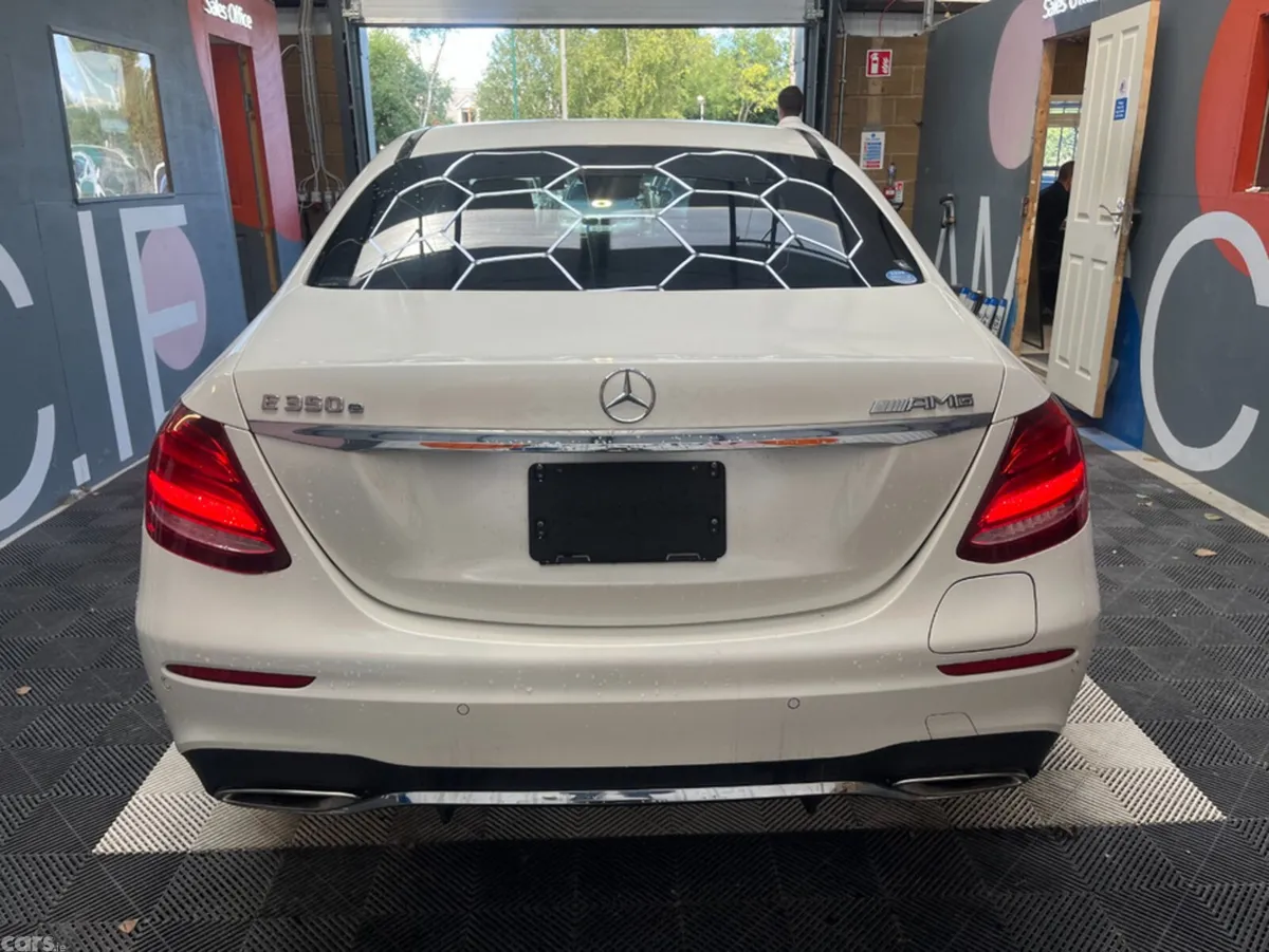 Mercedes-Benz E-Class Saloon, Electric, 2017, White
