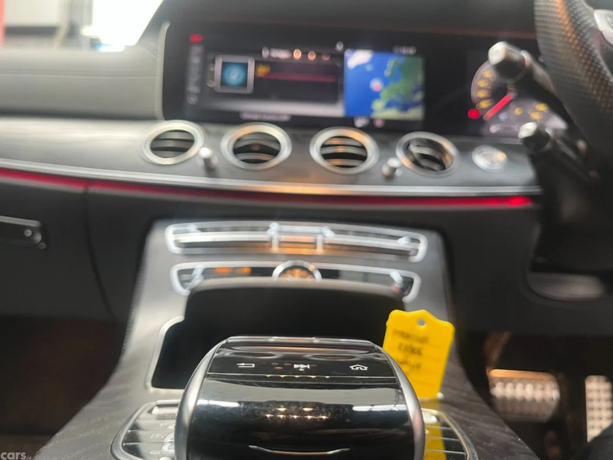 Mercedes-Benz E-Class Saloon, Electric, 2017, White