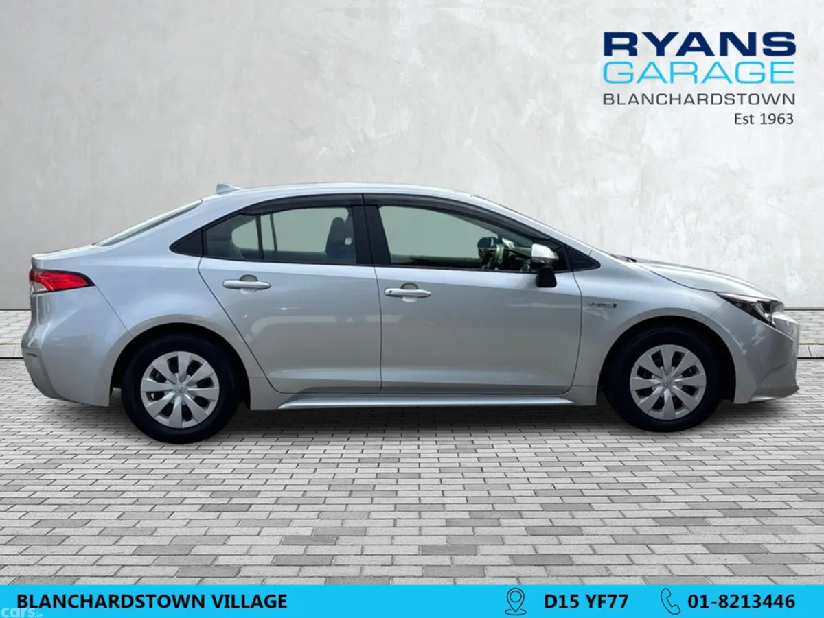 Toyota Corolla Saloon, Petrol Hybrid, 2020, Silver
