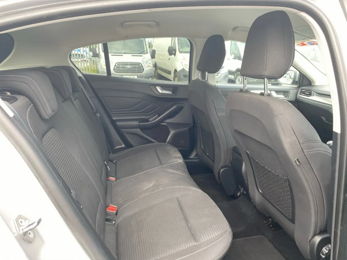 Ford Focus Hatchback, Petrol, 2020, Grey
