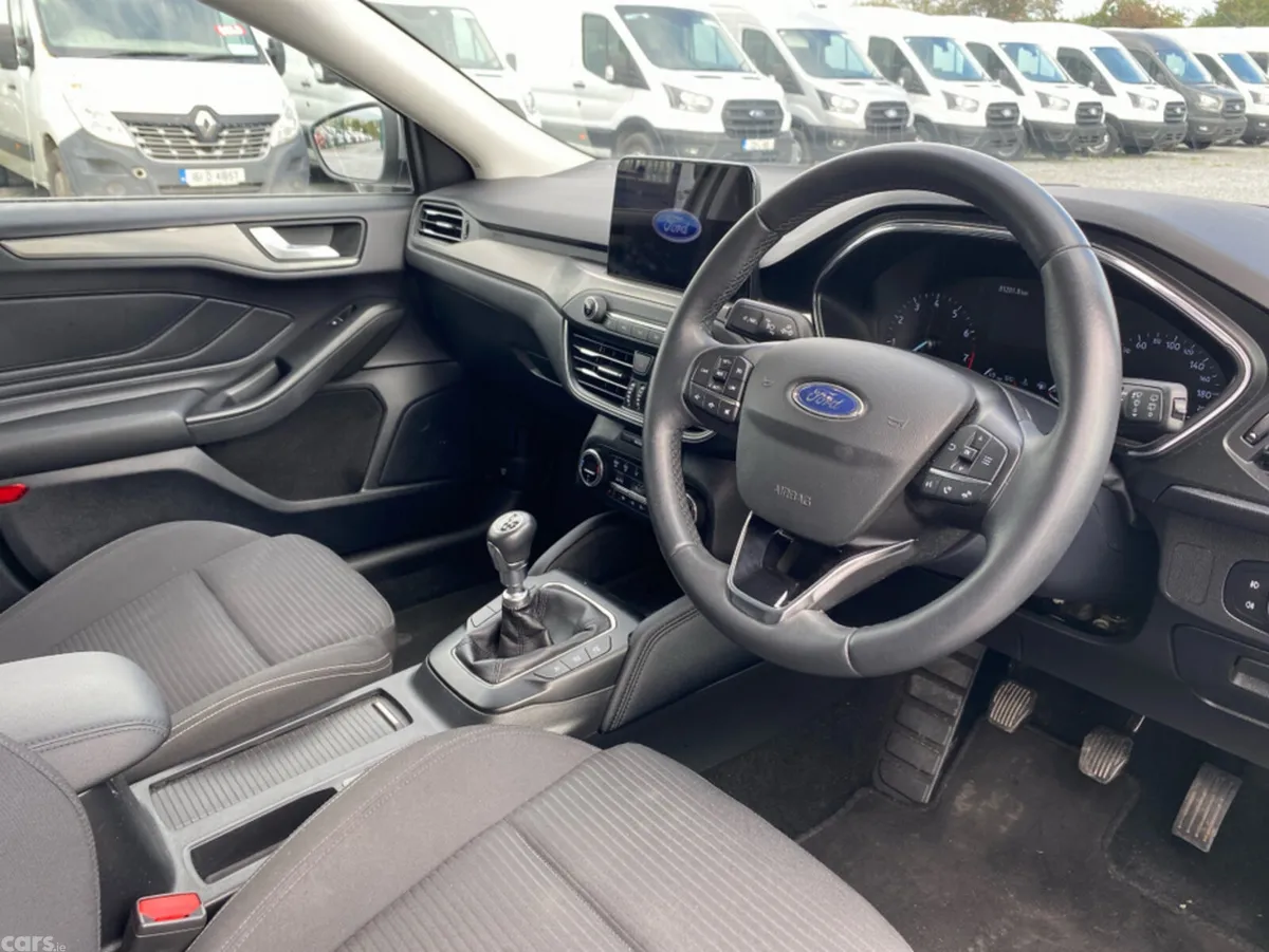 Ford Focus Hatchback, Petrol, 2020, Grey