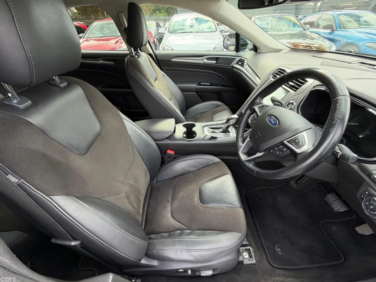 Ford Mondeo Hatchback, Petrol Hybrid, 2019, Black