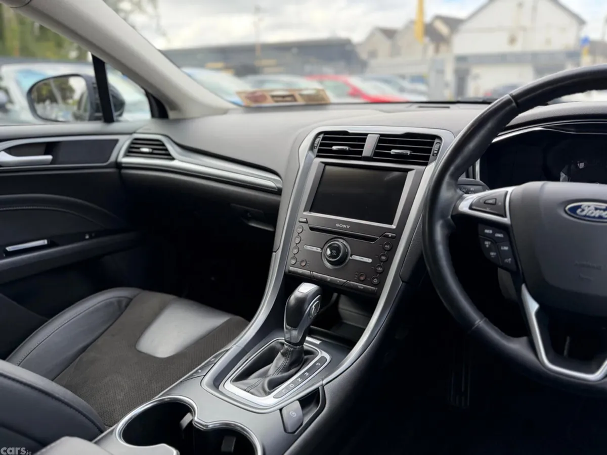 Ford Mondeo Hatchback, Petrol Hybrid, 2019, Black