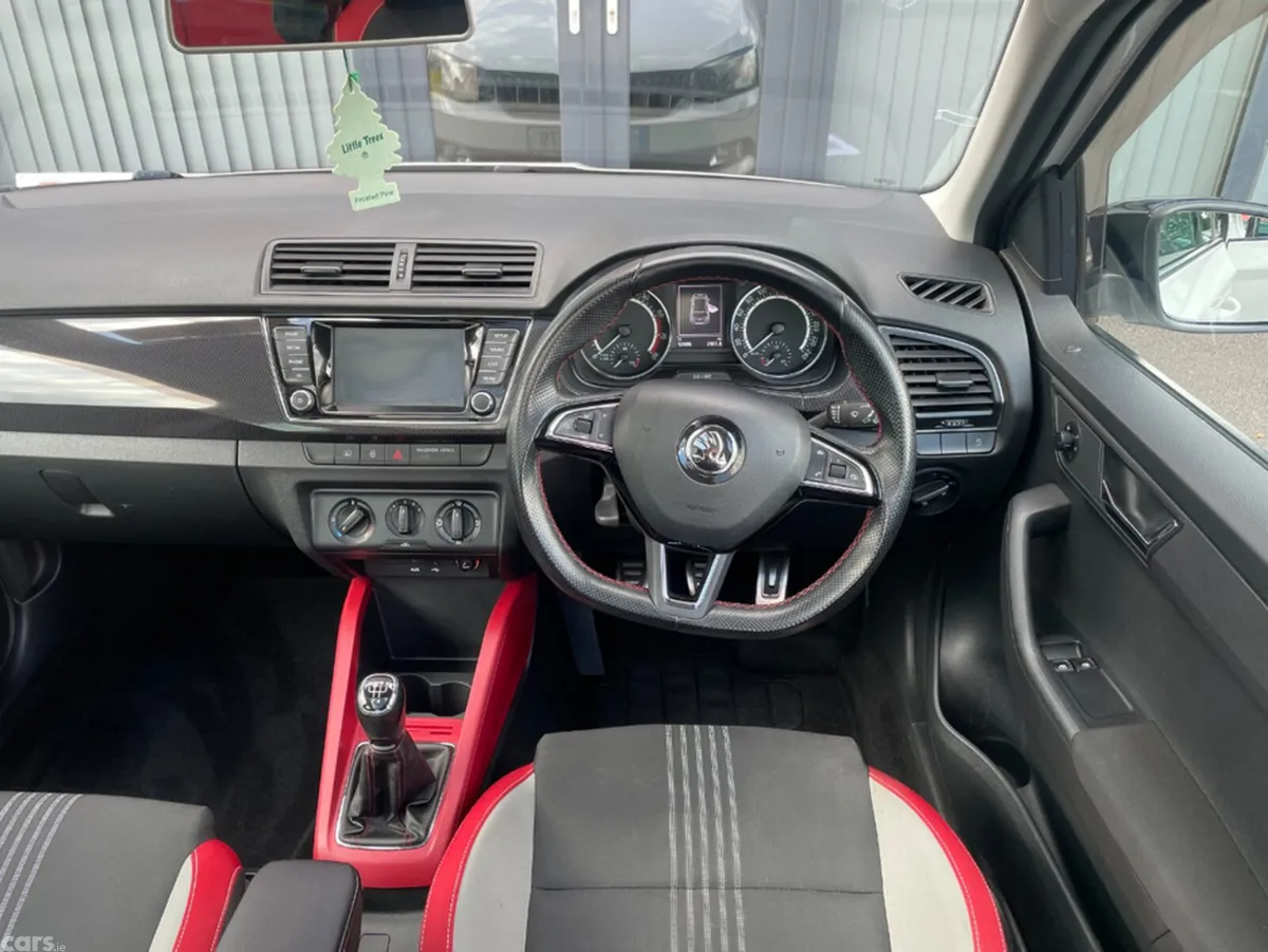 Skoda Fabia Hatchback, Petrol, 2018, White