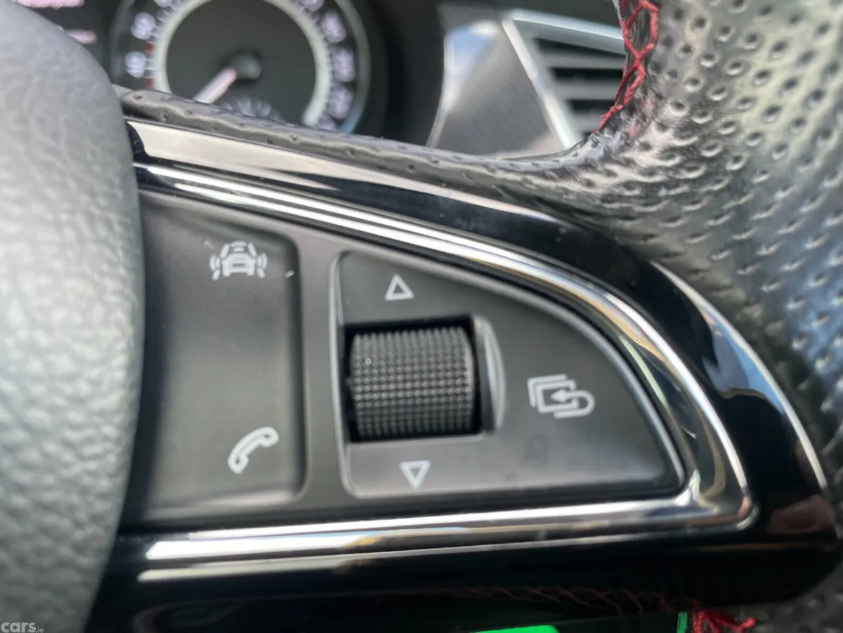 Skoda Fabia Hatchback, Petrol, 2018, White
