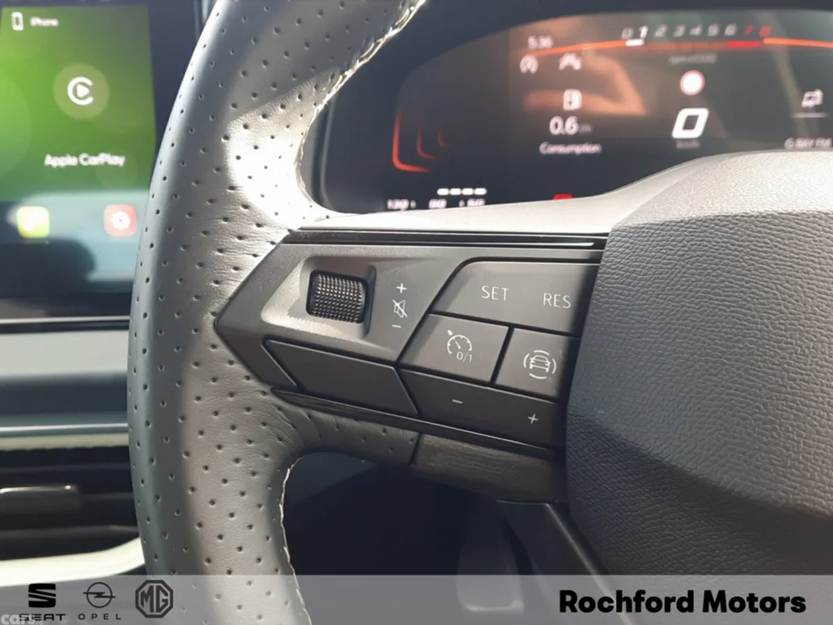SEAT Arona Hatchback, Petrol, 2026, White
